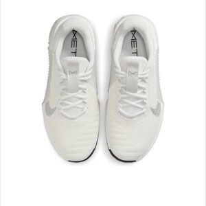 Nike Metcon 9 White Sneakers